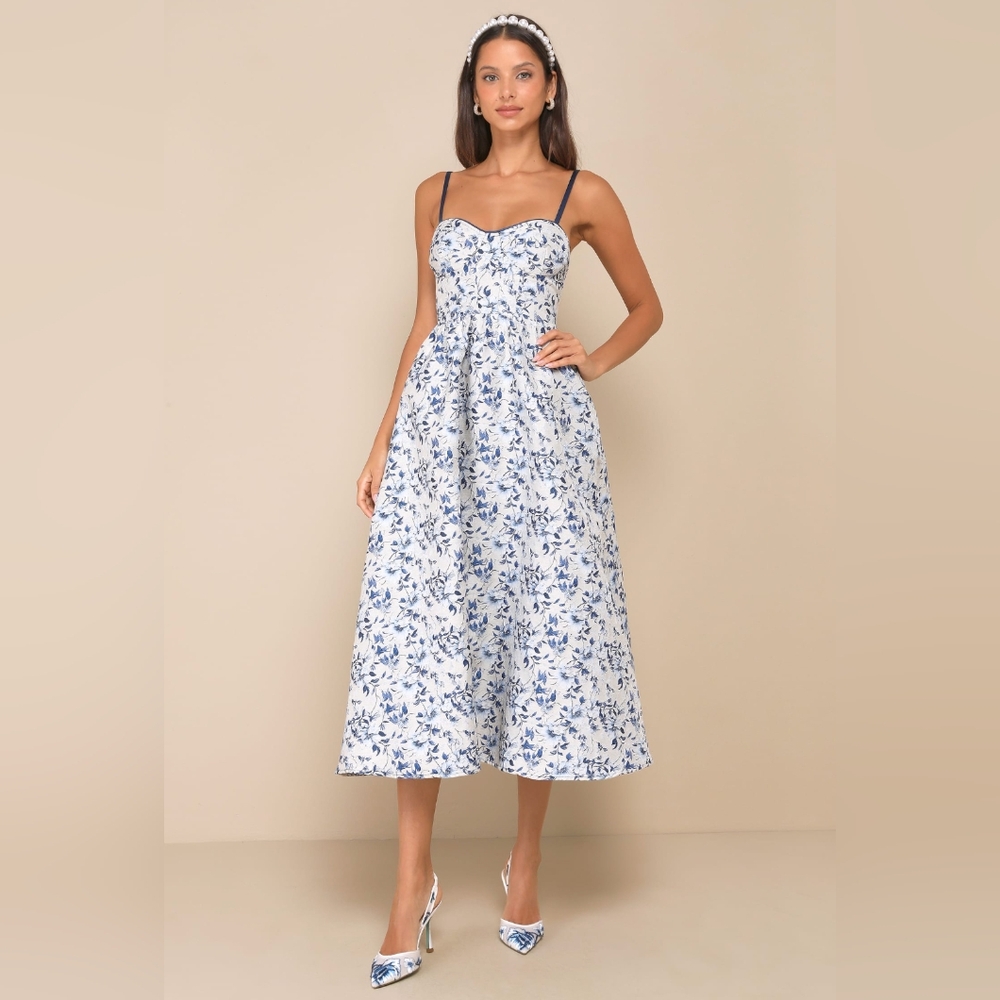 Boundless Eloquence Light Grey Jacquard Lace-Up Midi Dress